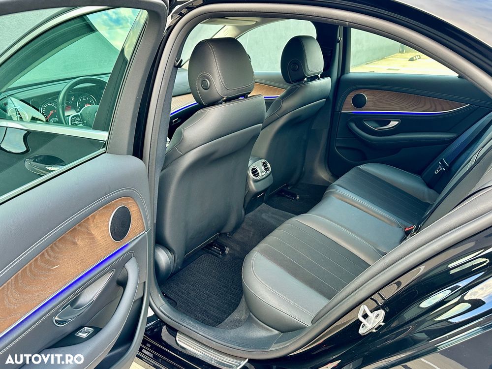 Mercedes-Benz E 300 Aut. - 22