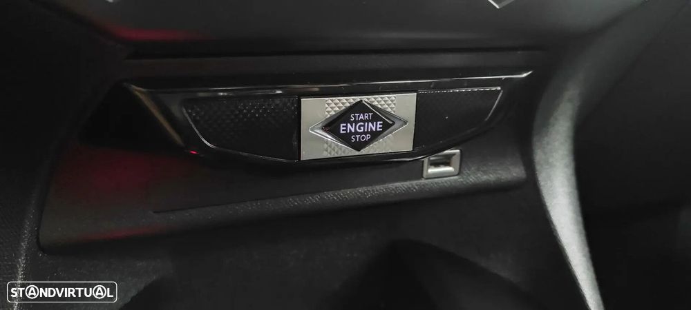 DS DS3 Crossback - 34