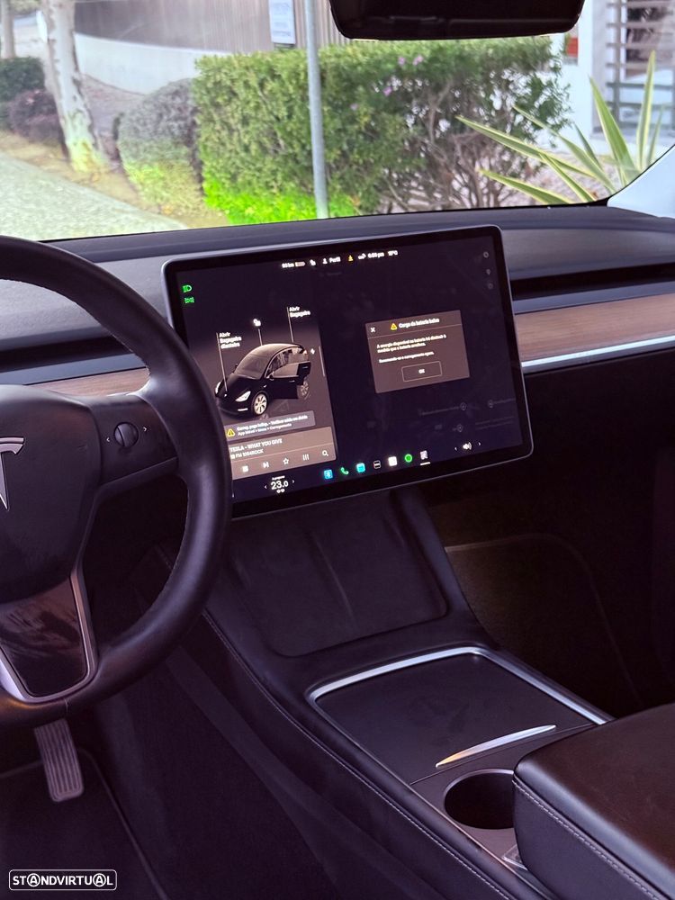 Tesla Model Y Long Range Dual Motor AWD - 15