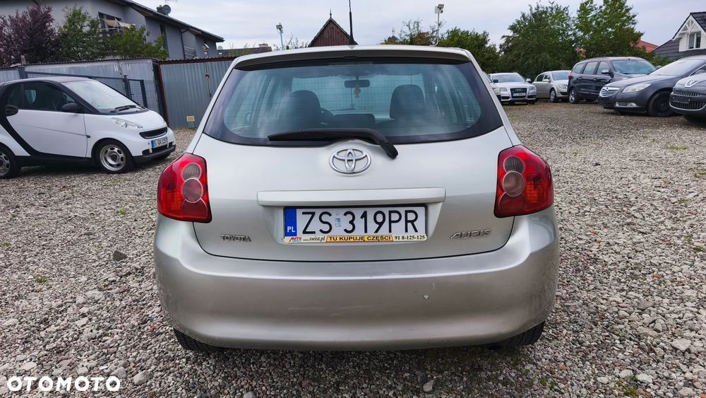 Toyota Auris 2.0 D-4D Luna - 9