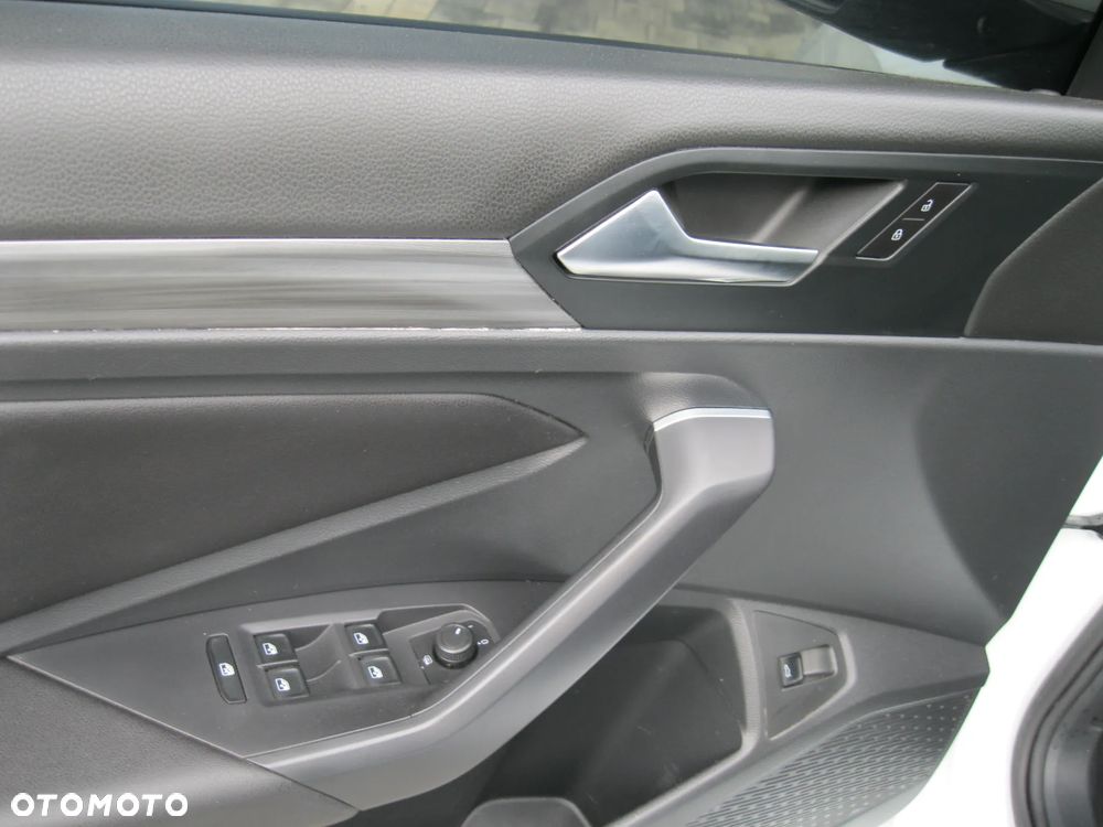 Volkswagen Jetta - 14