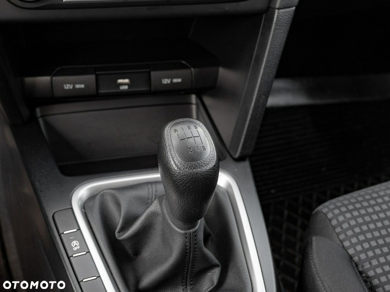 Kia Ceed 1.6 CRDi SCR S - 19