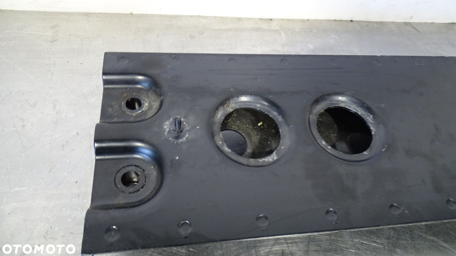 BELKA FOTELI BAGAŻNIKA VOLKSWAGEN TOURAN 1.9TDI 1T0813626 - 6