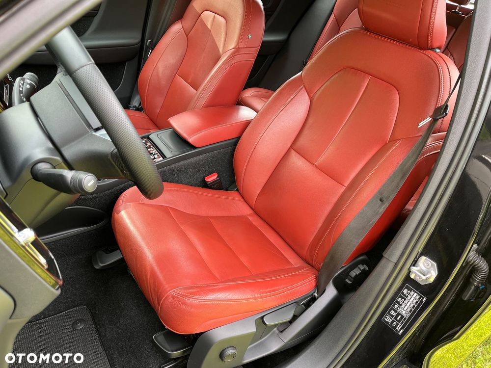 Volvo XC 40 D4 AWD Geartronic Inscription - 19
