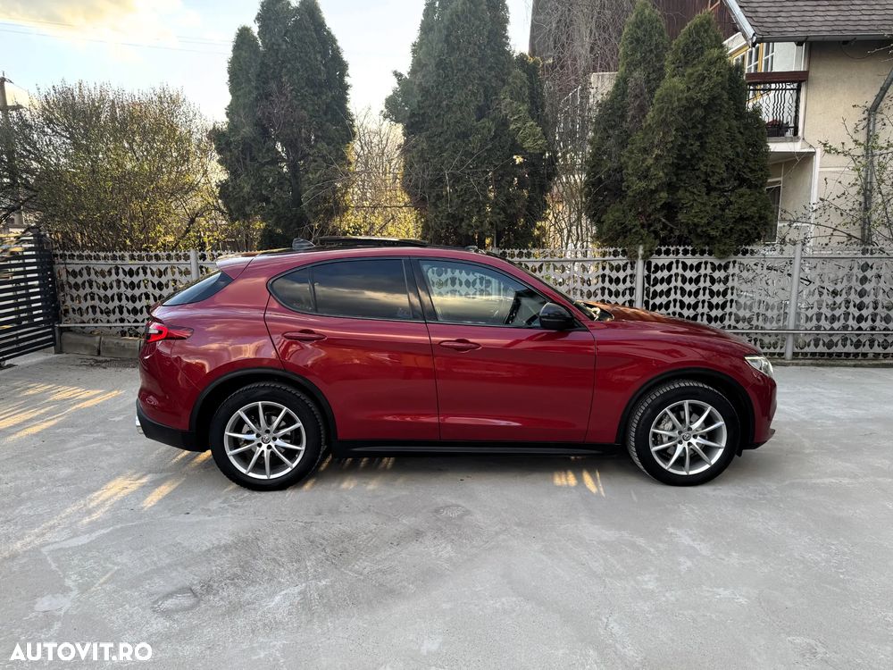Alfa Romeo Stelvio 2.2 16V AT8 Q4 Lusso Ti - 3