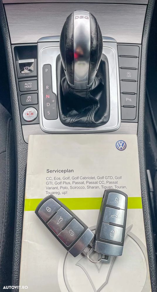 Volkswagen Passat Variant 2.0 TDI Blue TDI DSG Comfortline - 13
