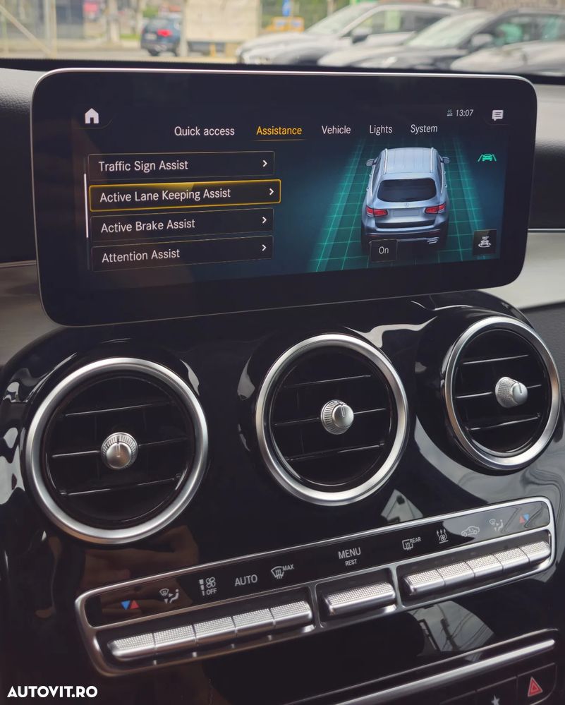 Mercedes-Benz GLC 300 e 4MATIC - 17
