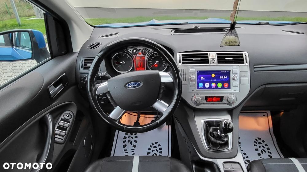 Ford Kuga 2.0 TDCi 4x4 Titanium - 20