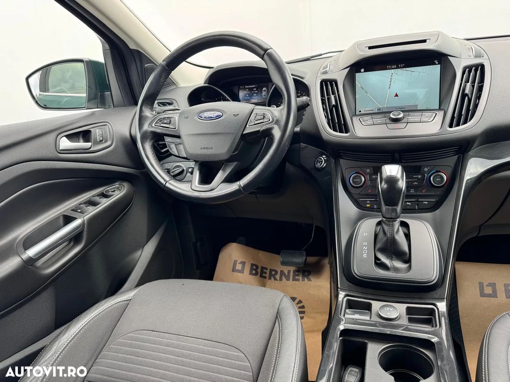 Ford Kuga 2.0 TDCi 4x4 Aut. Trend - 23