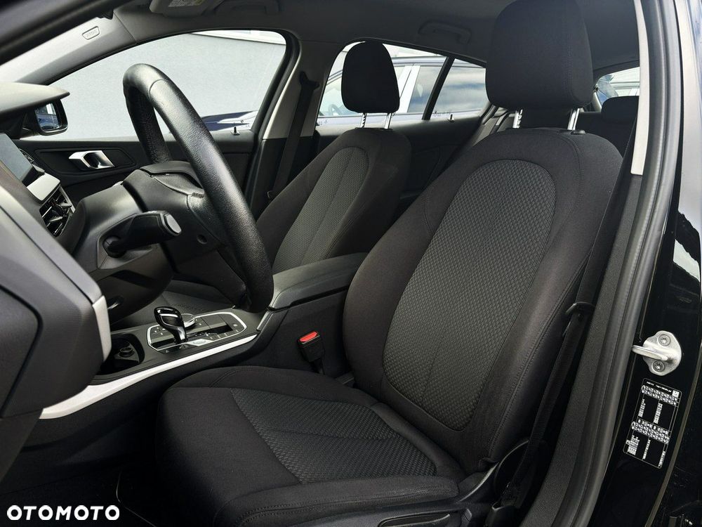 BMW Seria 1 118i - 6