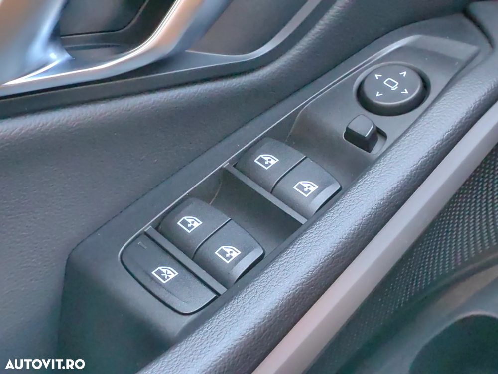 BMW Seria 3 330e xDrive AT PHEV - 28