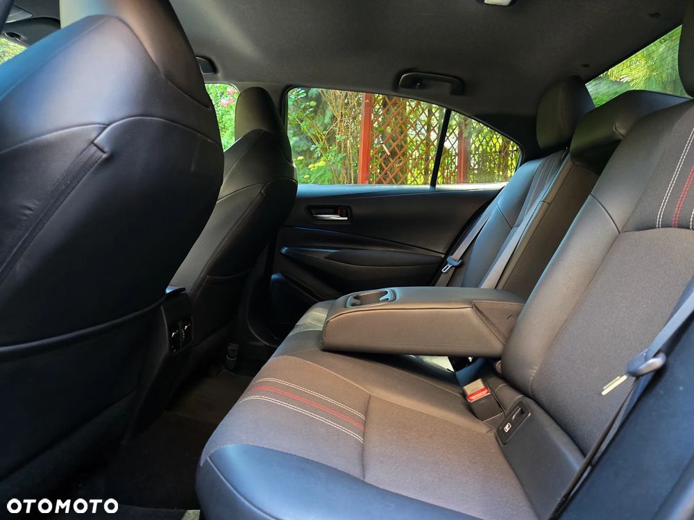 Toyota Corolla 1.8 Hybrid GPF GR Sport - 29