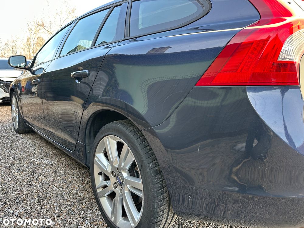 Volvo V60 DRIVe Kinetic - 33
