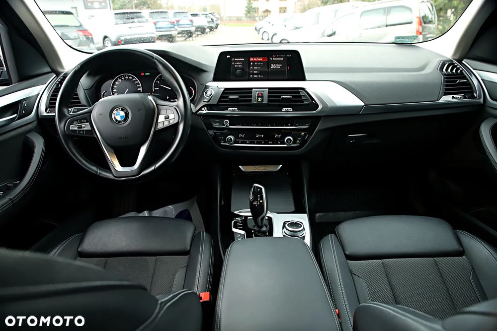 BMW X3 xDrive20i GPF Advantage - 25