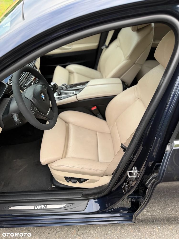 BMW Seria 5 530d - 24