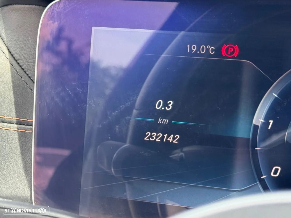 Mercedes-Benz CLS 350 d 4Matic AMG Line - 32