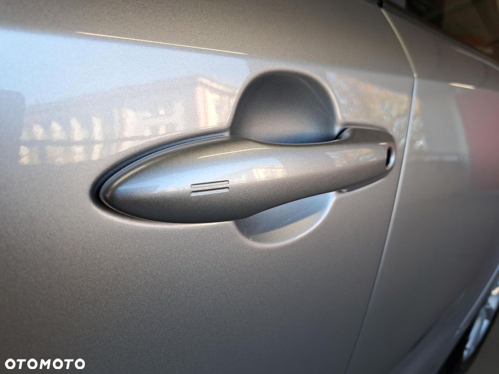 Toyota Corolla 1.8 Hybrid Comfort - 29