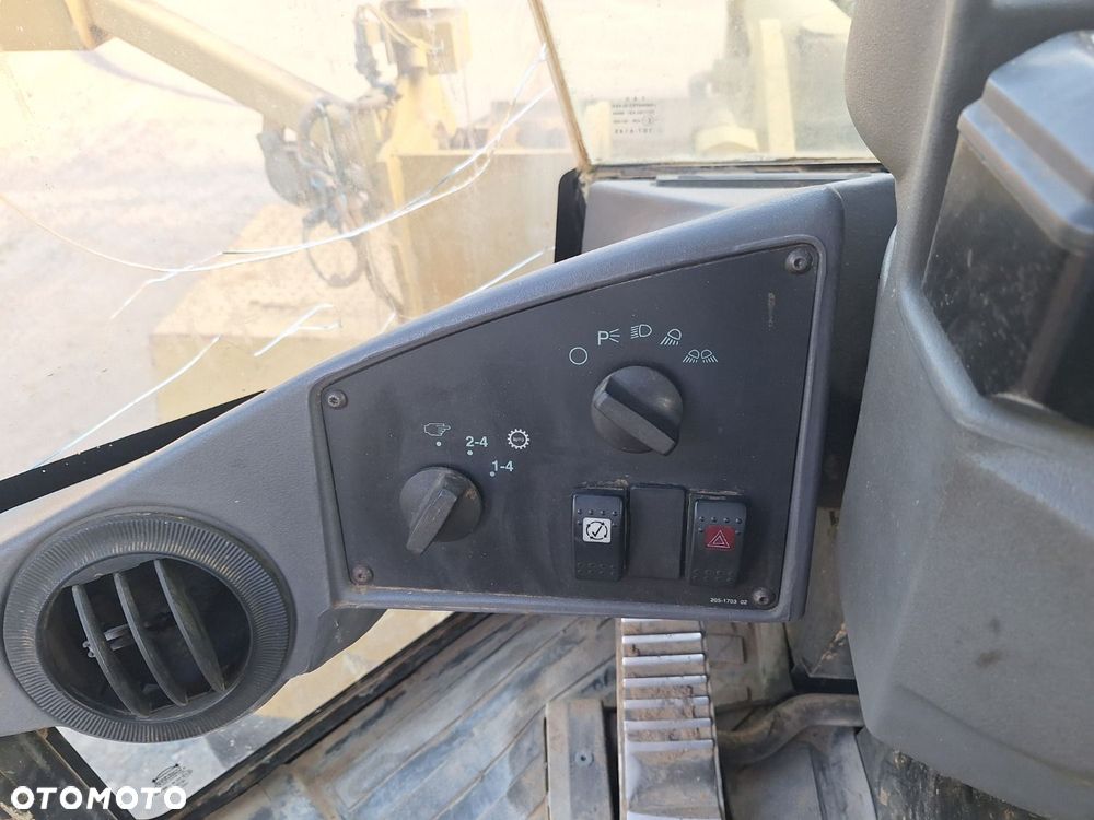 Caterpillar 938 G 4X4 - 18