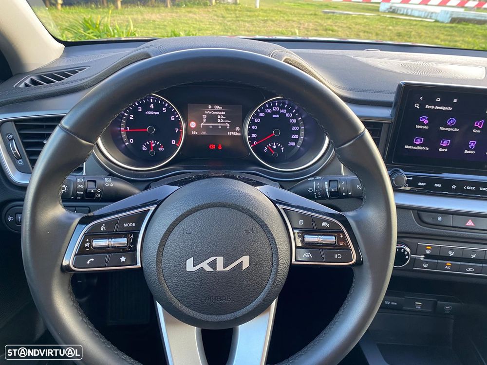 Kia XCeed 1.0 T-GDI Dynamic - 19
