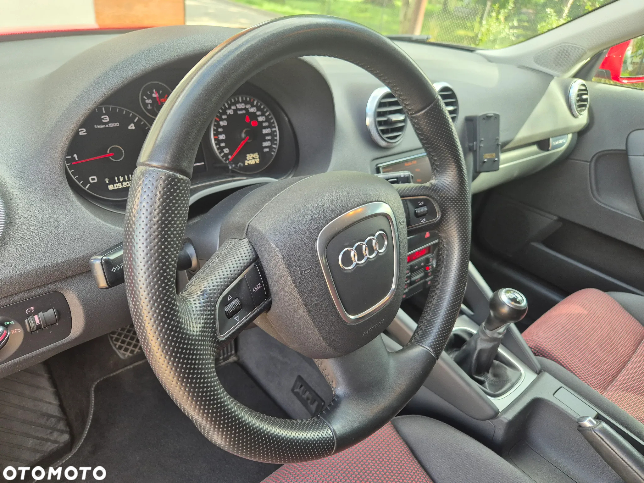 Audi A3 Sportback 2.0 TDI DPF quattro Ambition - 12