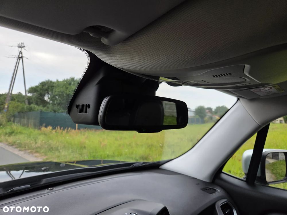 Jeep Renegade 1.4 MultiAir Limited FWD S&S - 23