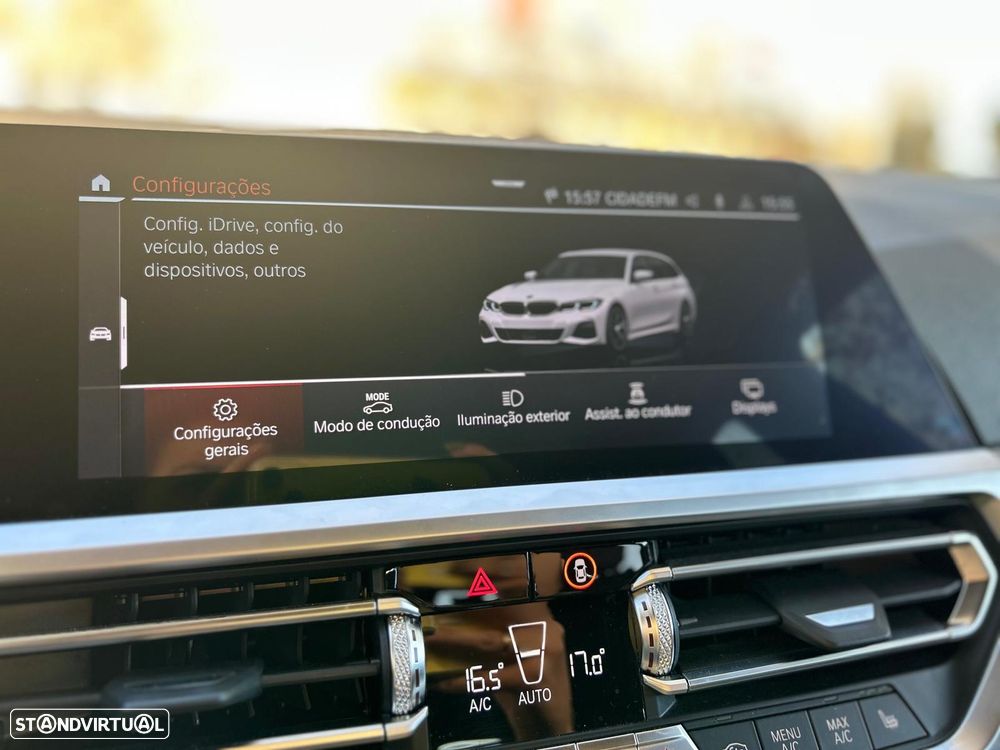 BMW 330 i Aut. M Sport - 32