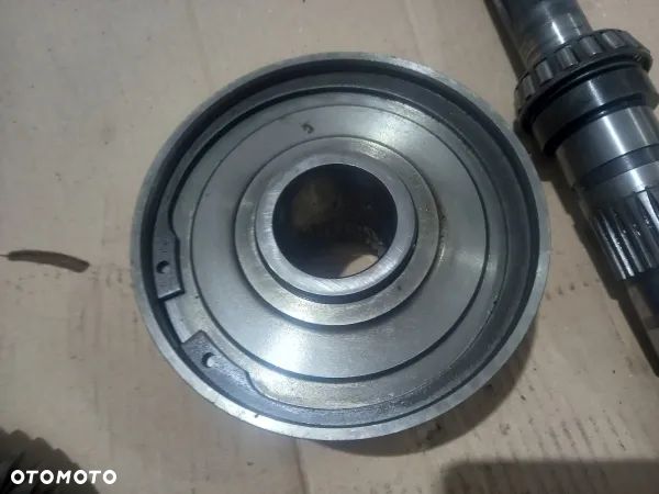 Kosz przedniego napędu Z46 przystawka Massey Ferguson 6170 - 7
