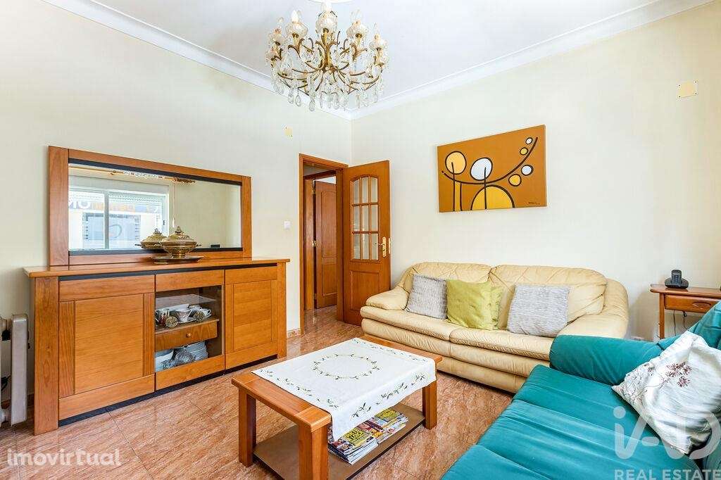 Apartamento T2 em Laranjeiro e Feijó - Grande imagem: 4/18