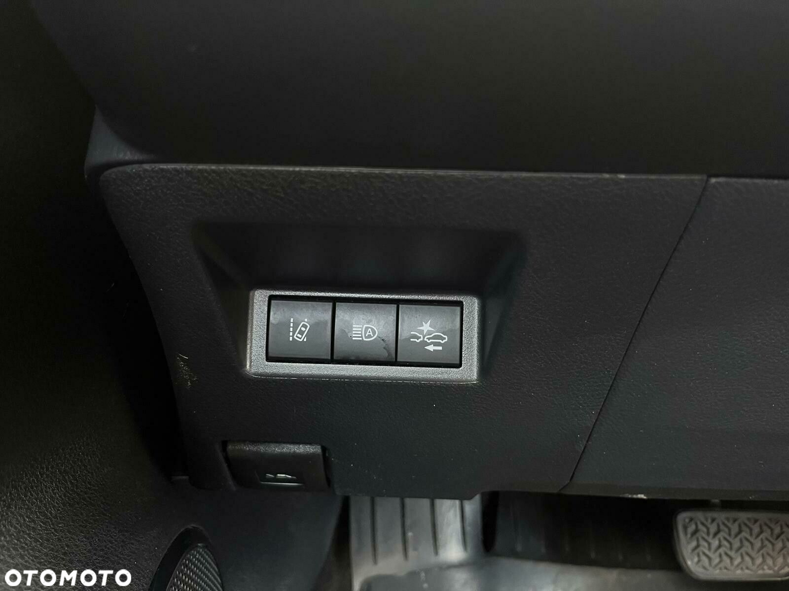 Toyota Yaris - 25