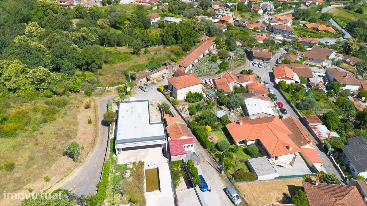 Moradia T3 para remodelaçao em Adaúfe, Braga - Oportunidade Única! - Grande imagem: 3/49