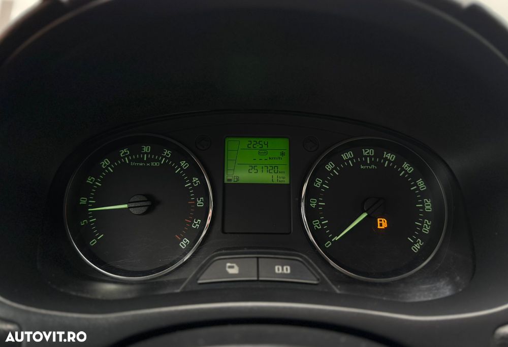 Skoda Fabia 1.6 TDI DPF Scout - 23