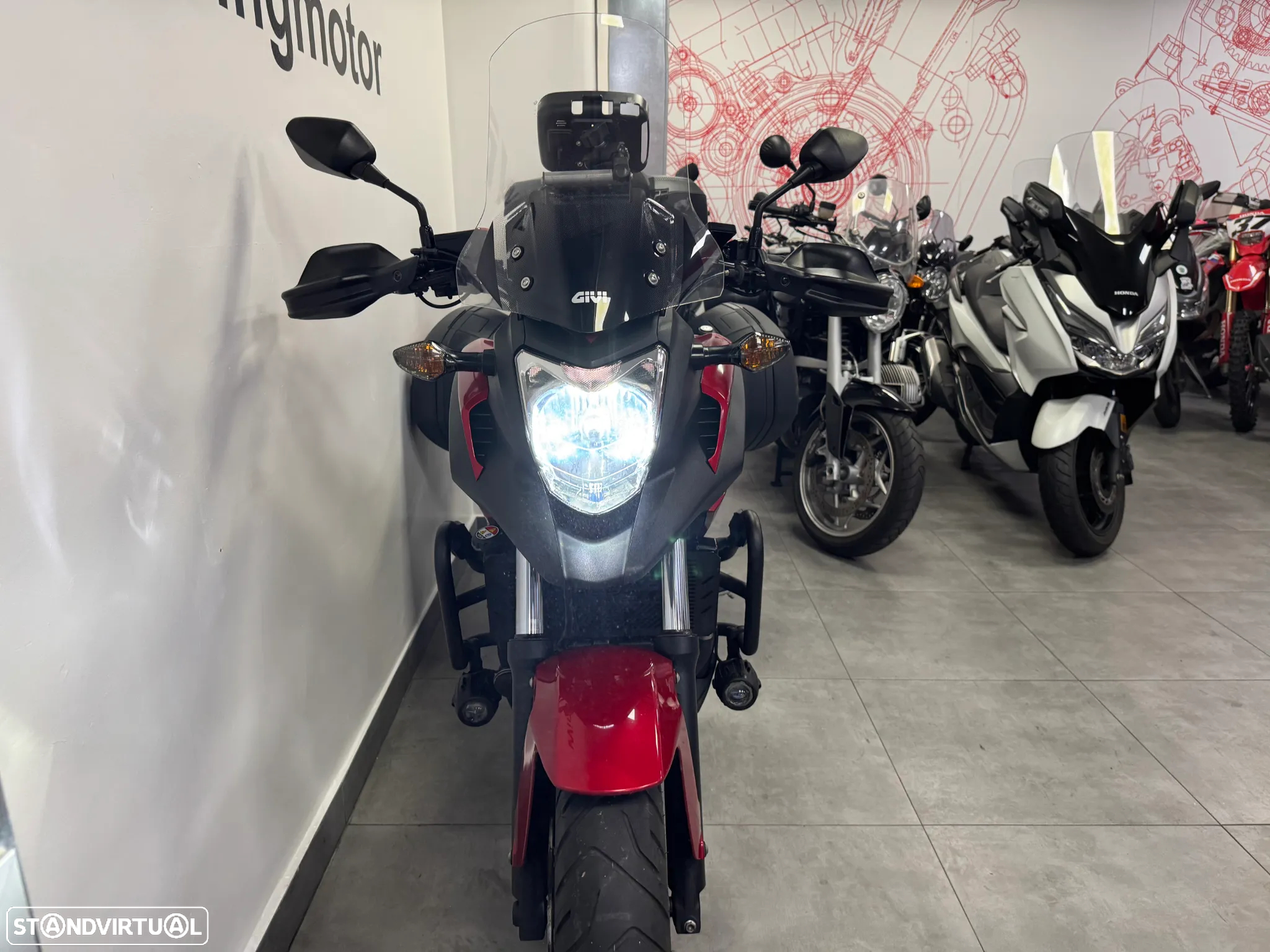 Honda NC750X - 4