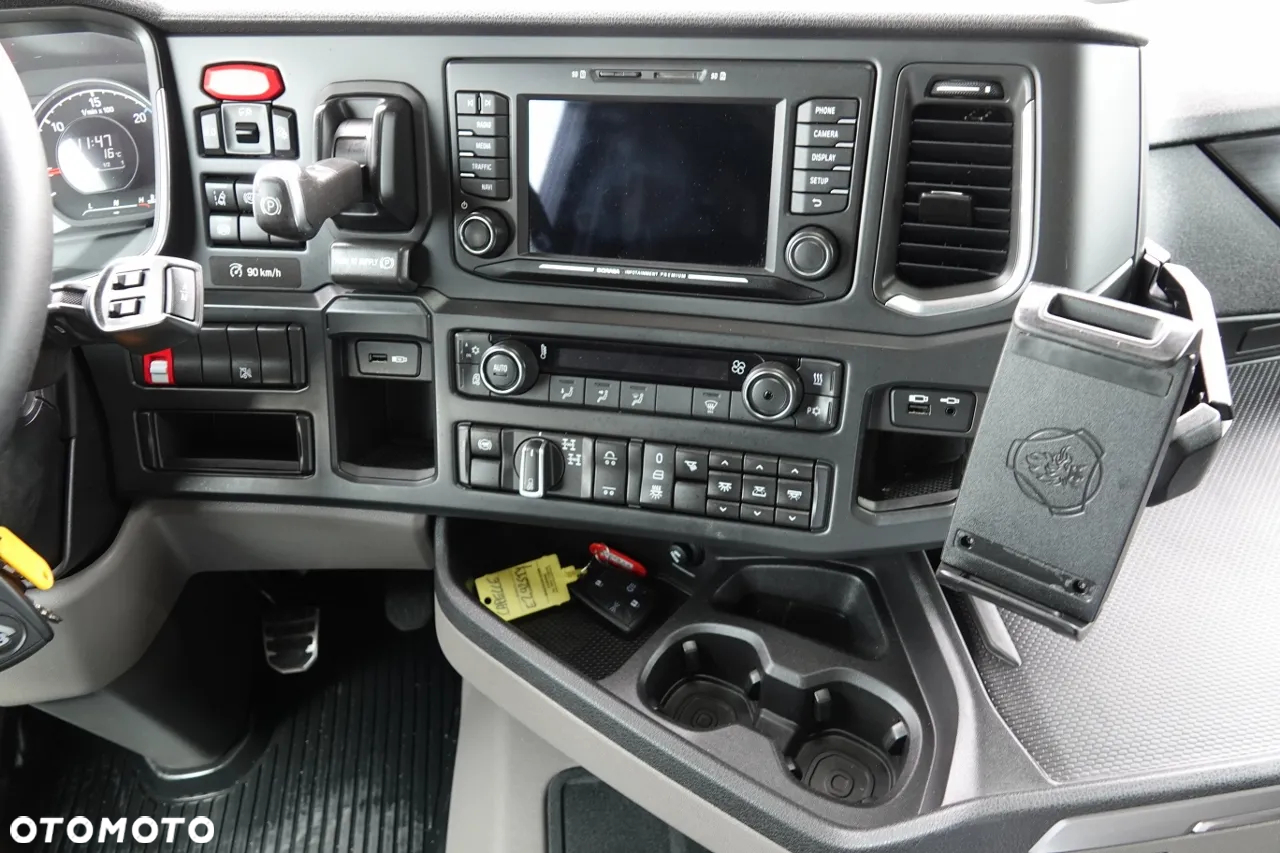 Scania R 580 / V8 / 6x4 / DMC: 150.000 KG / KLIMA POSTOJOWA / 3 OSIOWY CIĄGNIK SIODŁOWY - 26