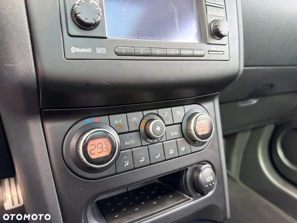 Nissan Qashqai+2 - 21