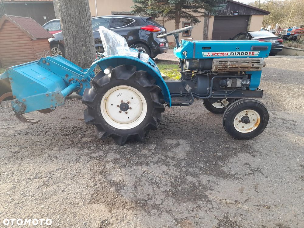 Mitsubishi D1300