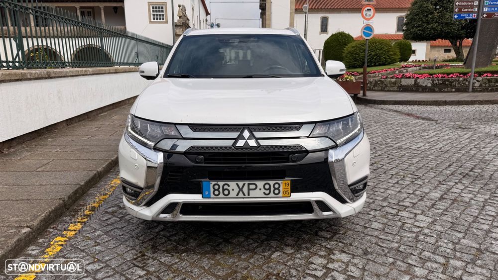 Mitsubishi Outlander - 13
