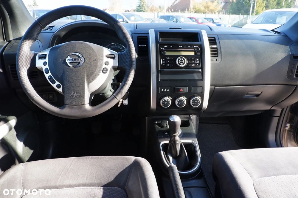 Nissan X-Trail 2.0 dCi 4x4 DPF SE - 13
