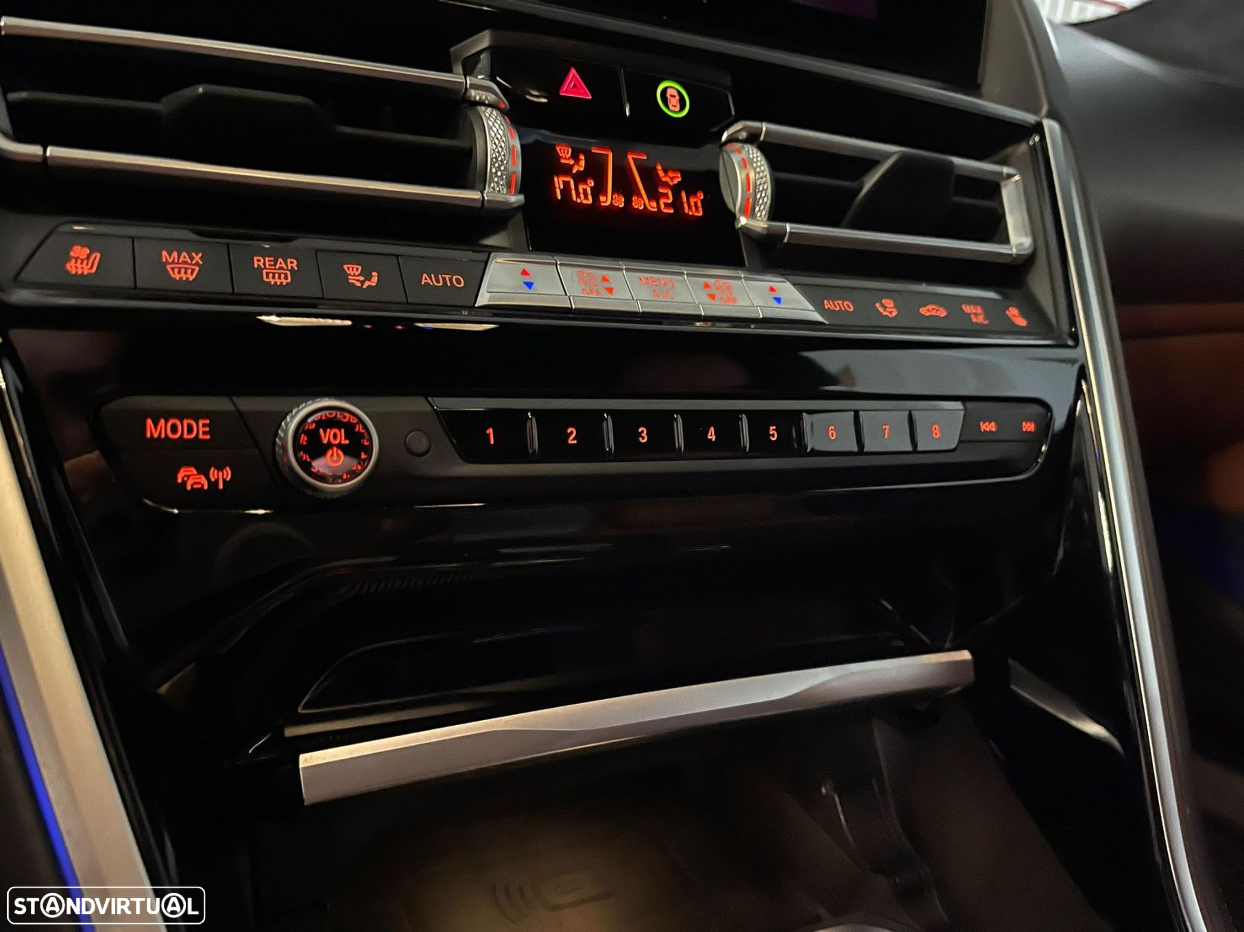 BMW M850i - 41