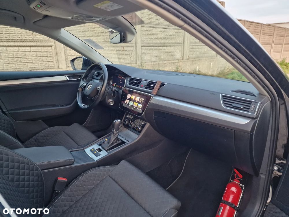 Skoda Superb ver-combi-1-4-tsi-iv-dsg-style - 11