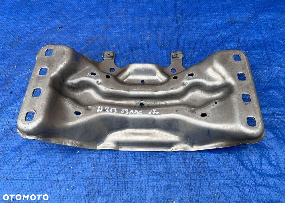 MERCEDES-BENZ E W213 63AMG 4MATIC A2132420000 PODPORA ŁAPA SKRZYNI - 1