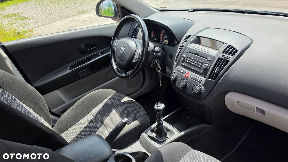 Kia Ceed 1.4 CVVT LX - 5