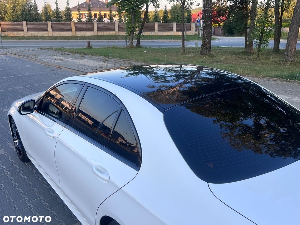 Mercedes-Benz Klasa E - 24