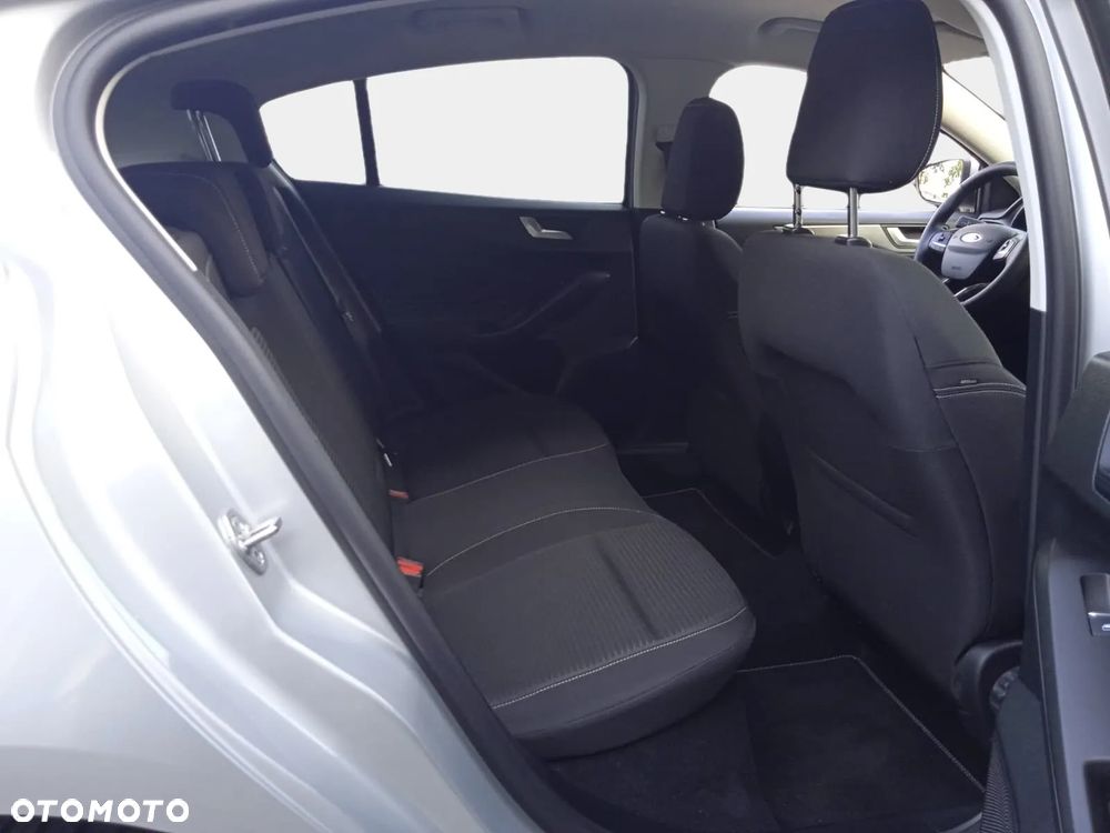 Ford Focus 1.0 EcoBoost Titanium X - 35