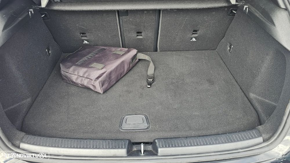 Mercedes-Benz A 250 e 8G-DCT Edition AMG Line - 33