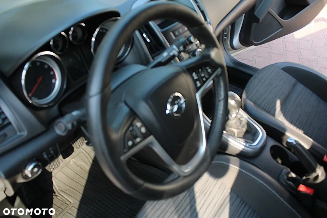 Opel Astra IV 1.6 Cosmo - 20