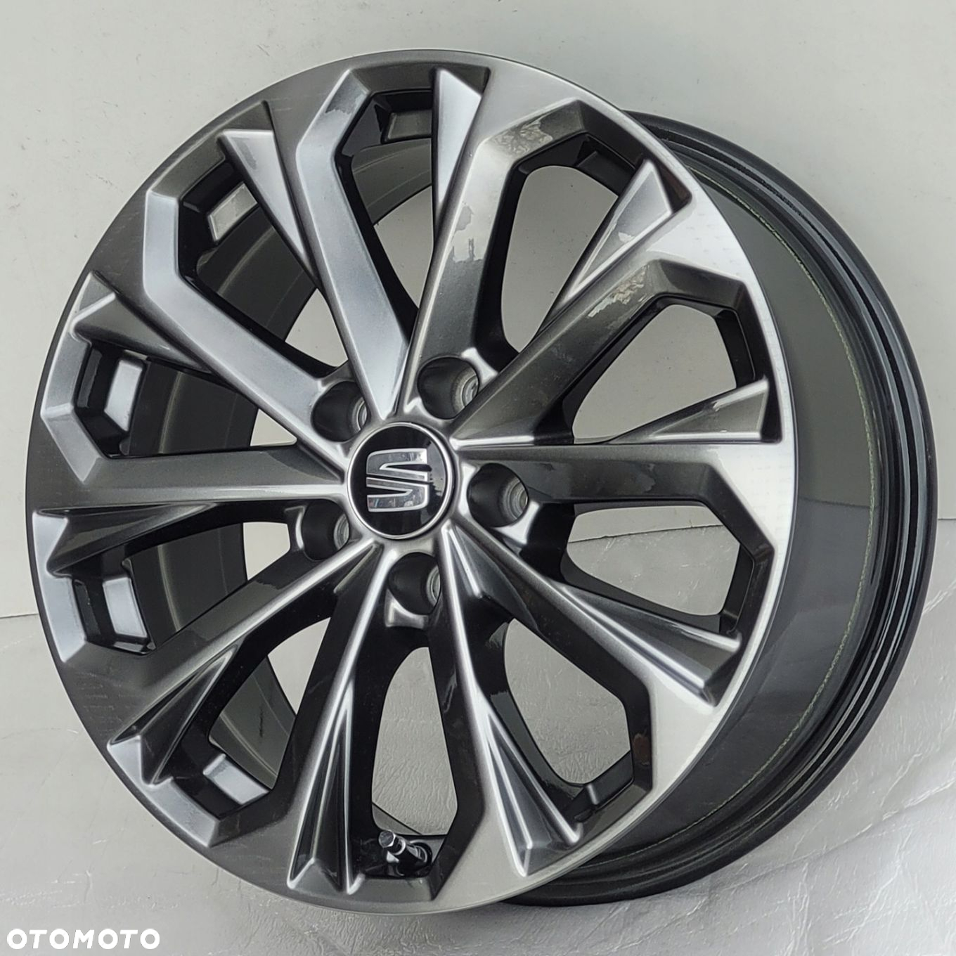 FELGI SEAT LEON ATECA TARRACO ARONA 17 OE ORYGINALNE - 4