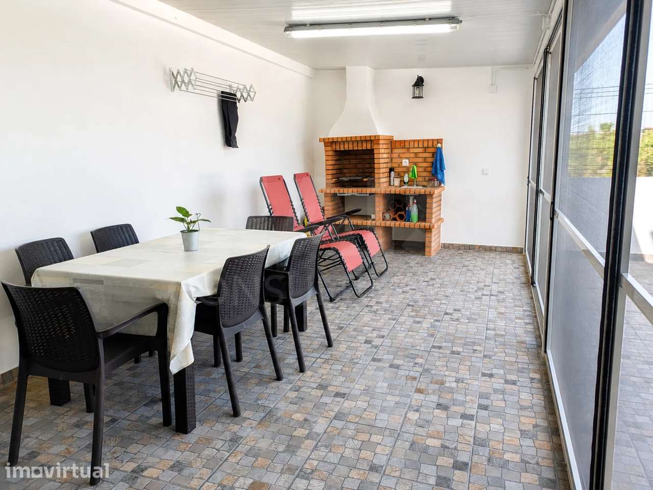 Moradia T3+1 pronta a habitar | Garagem fechada, pátio com churrasq... - Grande imagem: 2/21