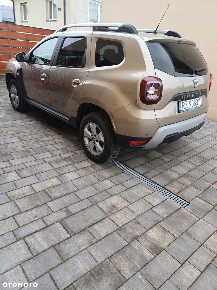 Dacia Duster 1.6 SCe Outdoor S&S - 5