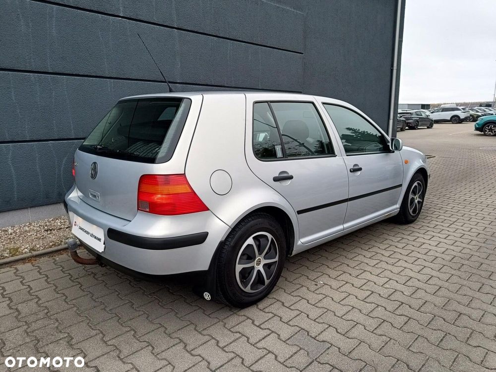 Volkswagen Golf 1.6 Basis - 8