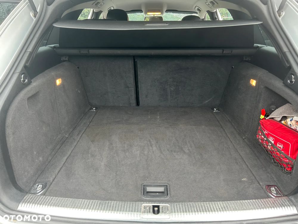 Audi A4 Avant 2.0 TDI - 9